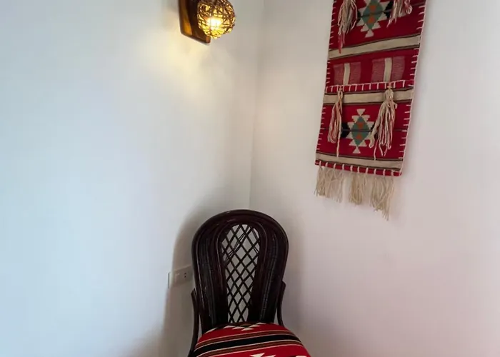 Apartment Sea & Mountain View Retreat - *