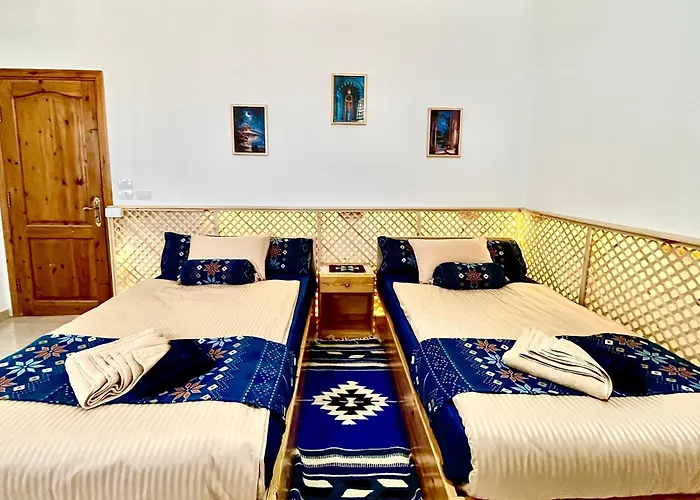 Sea & Mountain View Retreat -